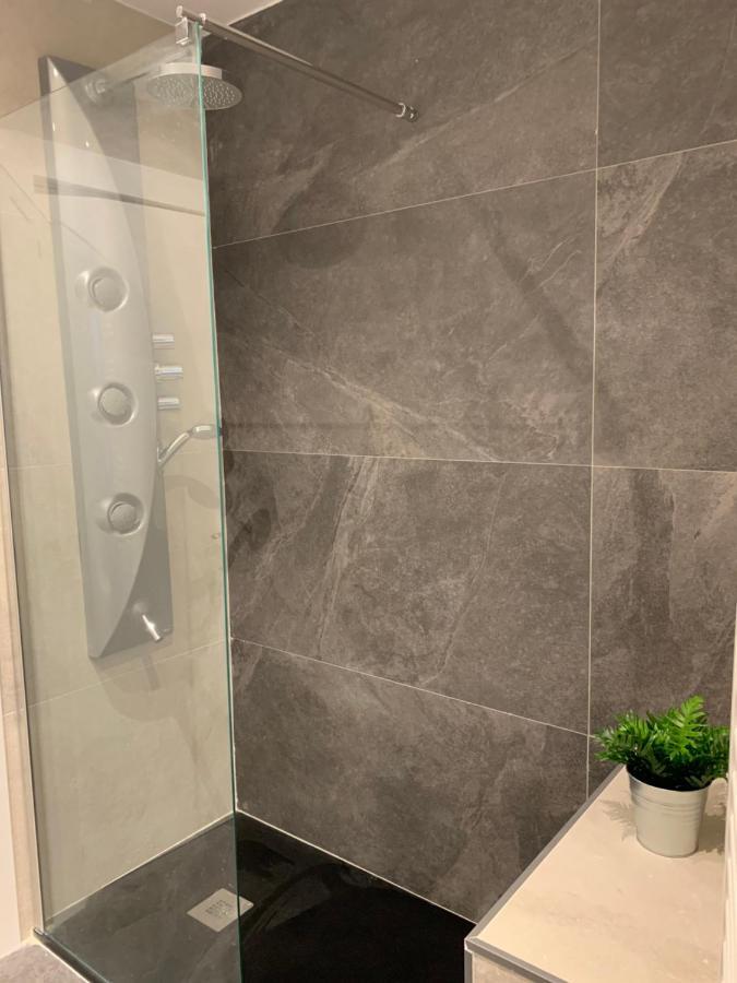 Apartamentos Santullano 1 اوفيدو المظهر الخارجي الصورة