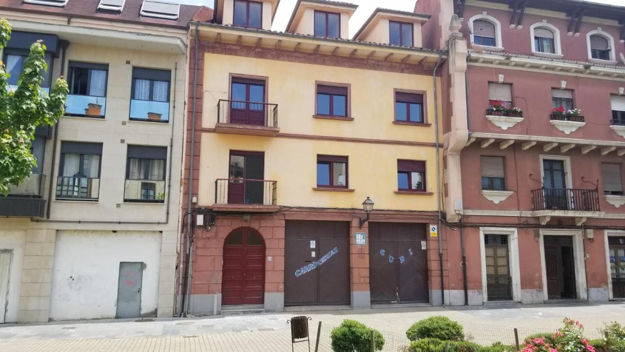 Apartamentos Santullano 1 اوفيدو المظهر الخارجي الصورة